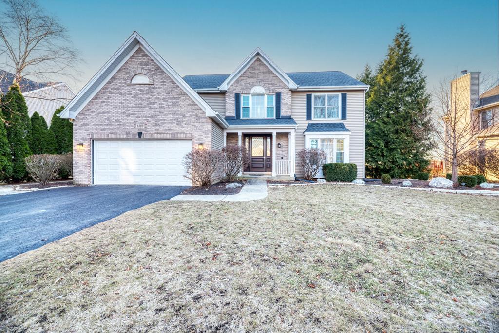 1300 Tunbridge Trail Property Photo 3