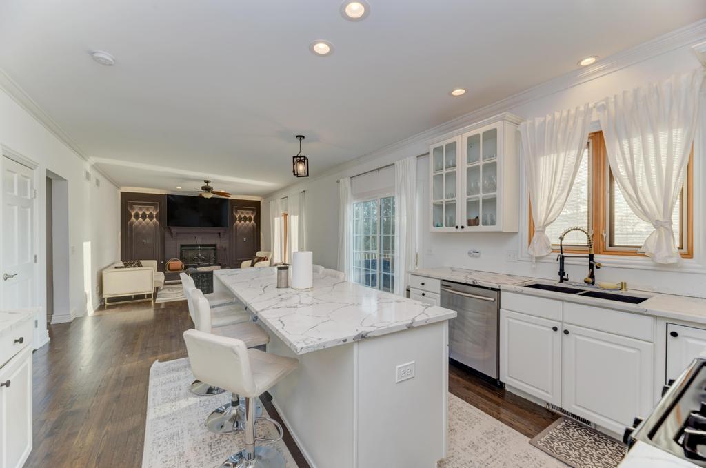 1300 Tunbridge Trail Property Photo 15