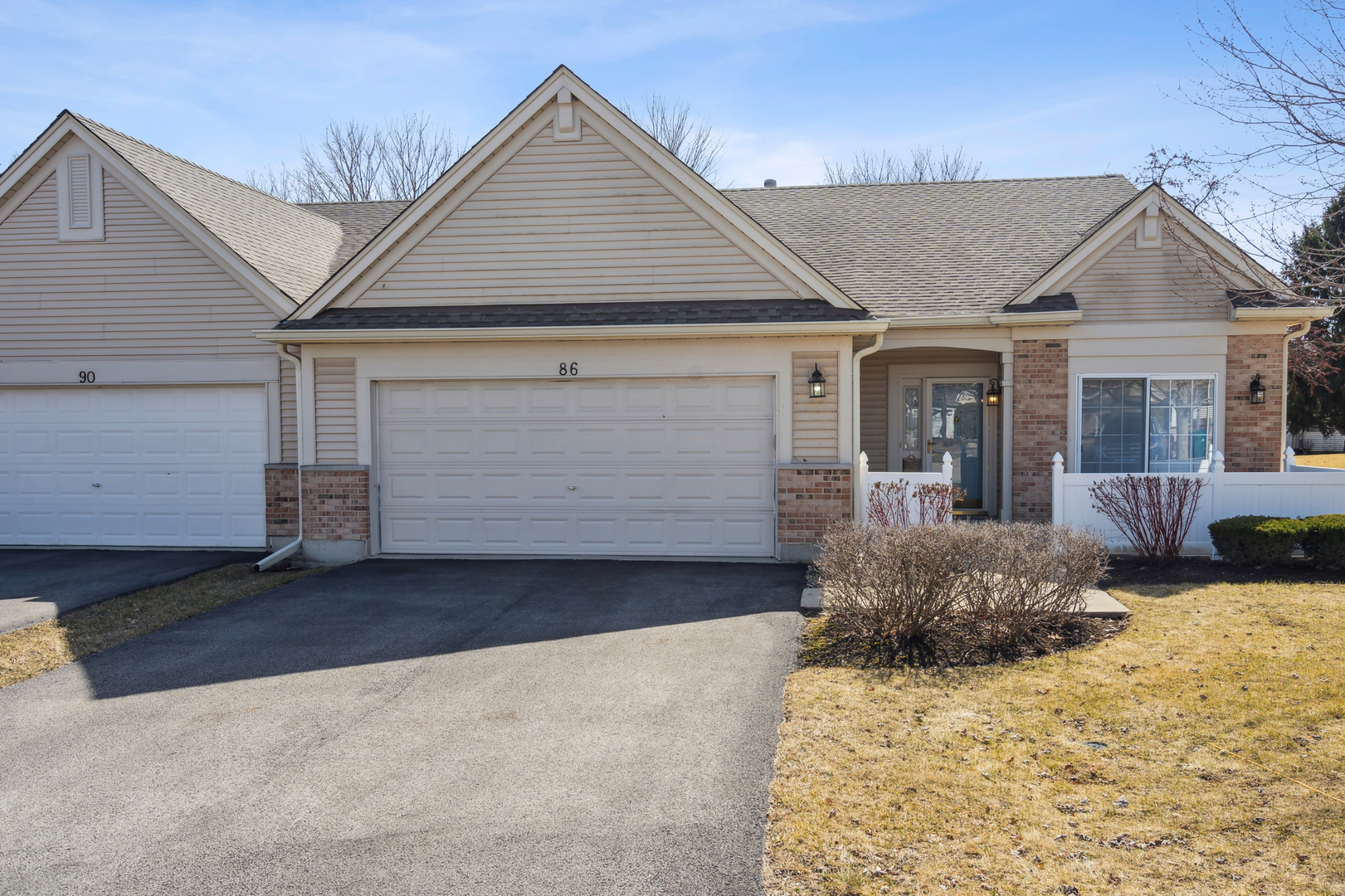 86 Ashbrook Court Property Photo