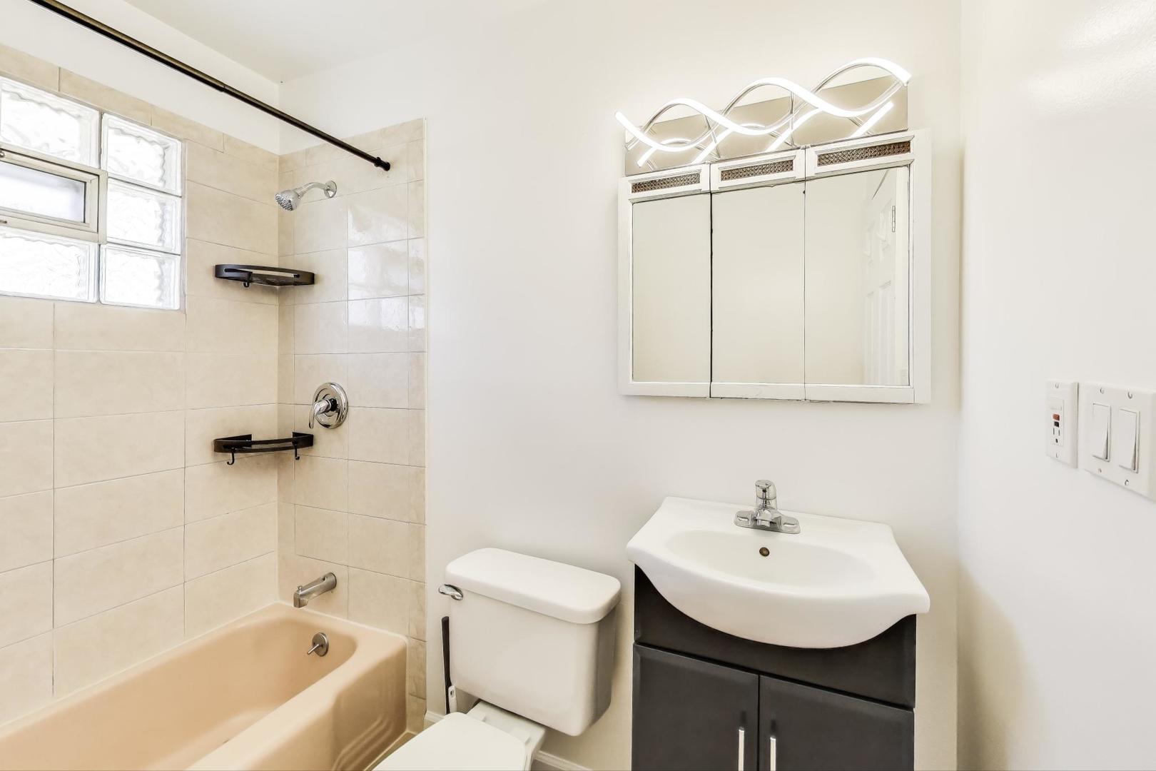 1028 Hahn Place Property Photo 12