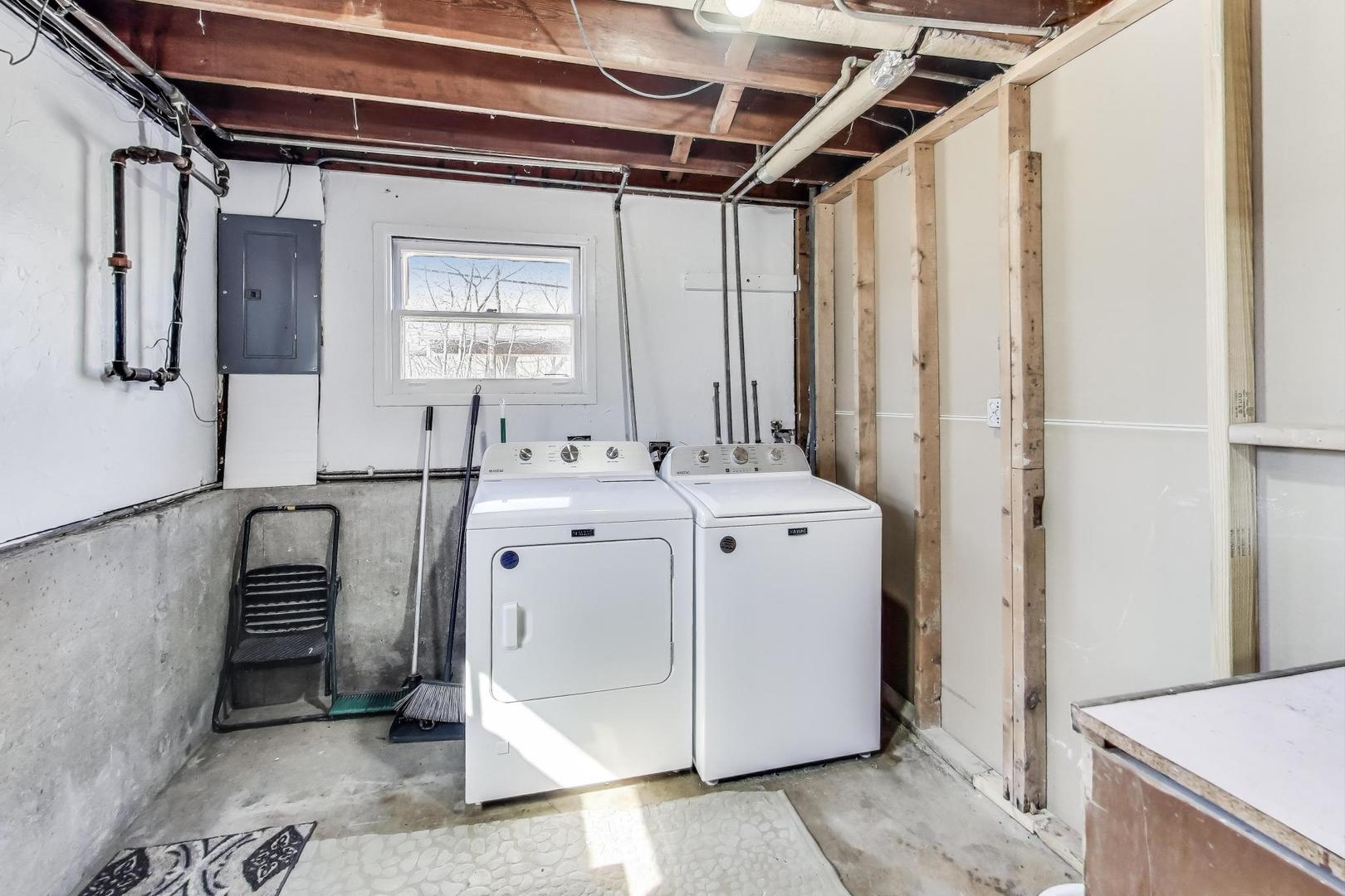1028 Hahn Place Property Photo 20