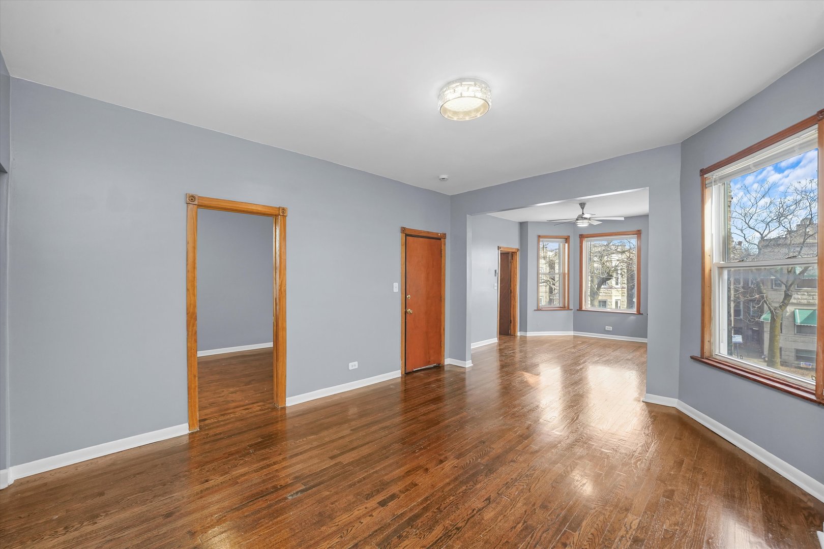1238 S Harding Avenue Property Photo 5