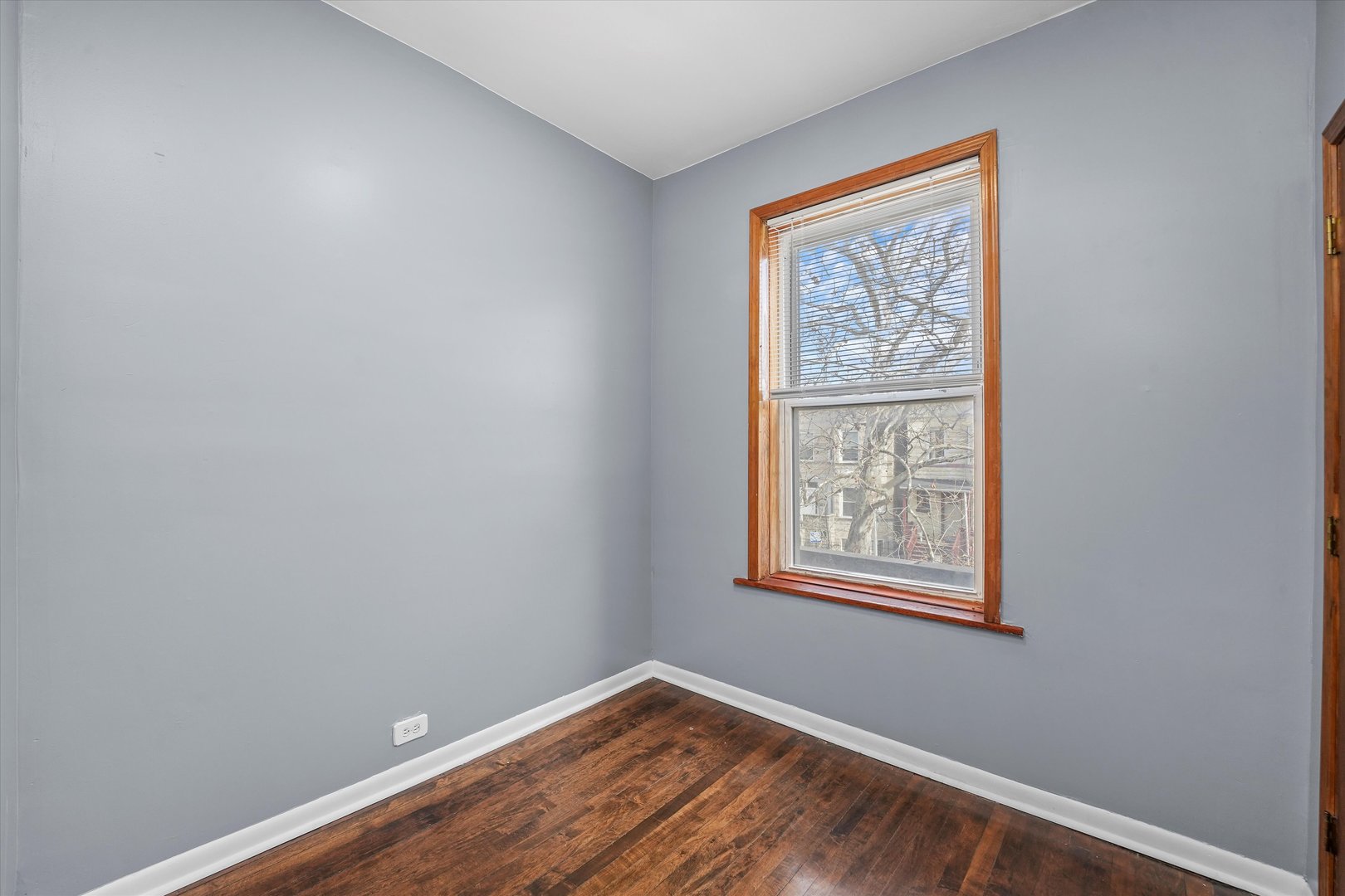 1238 S Harding Avenue Property Photo 12