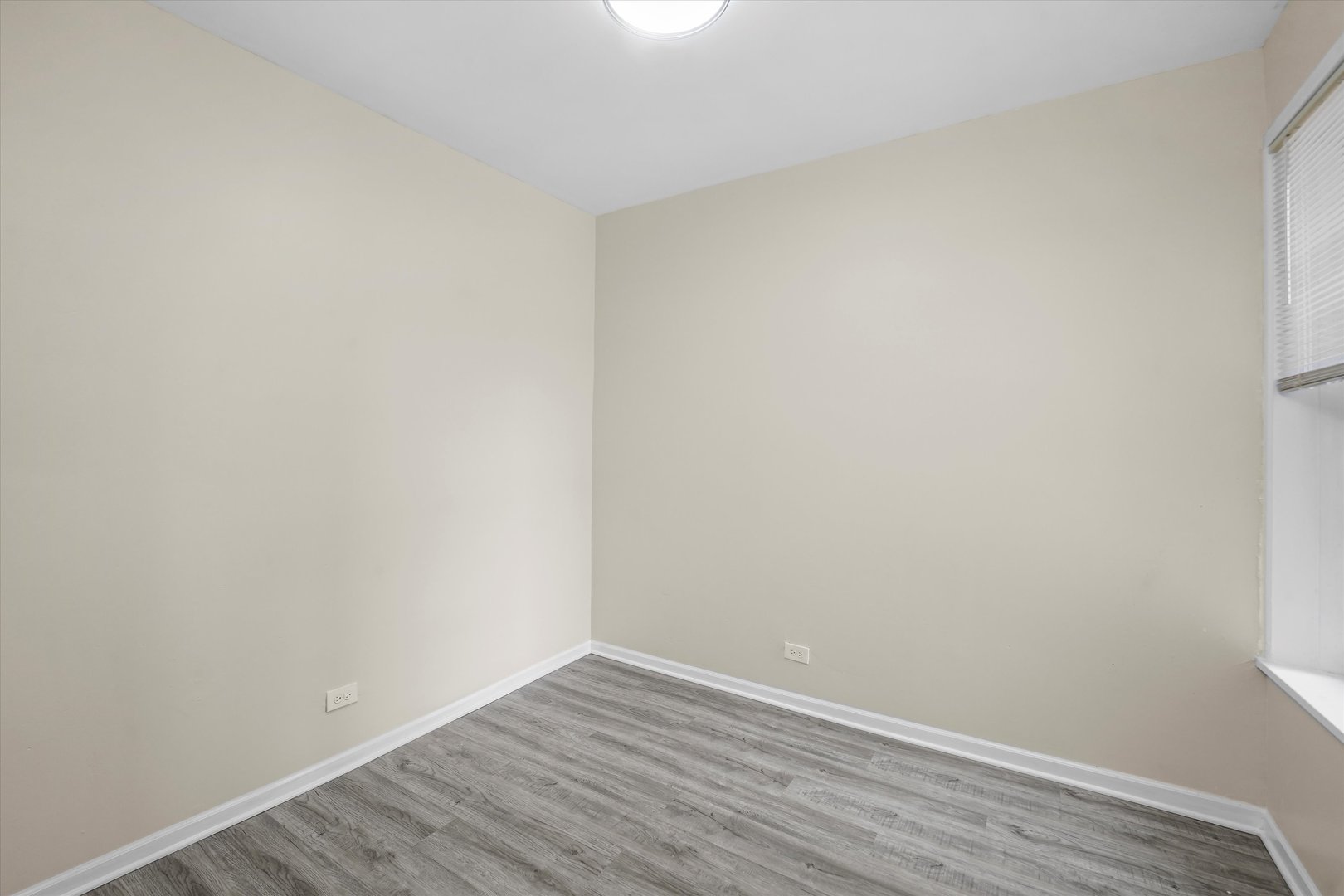 1238 S Harding Avenue Property Photo 25