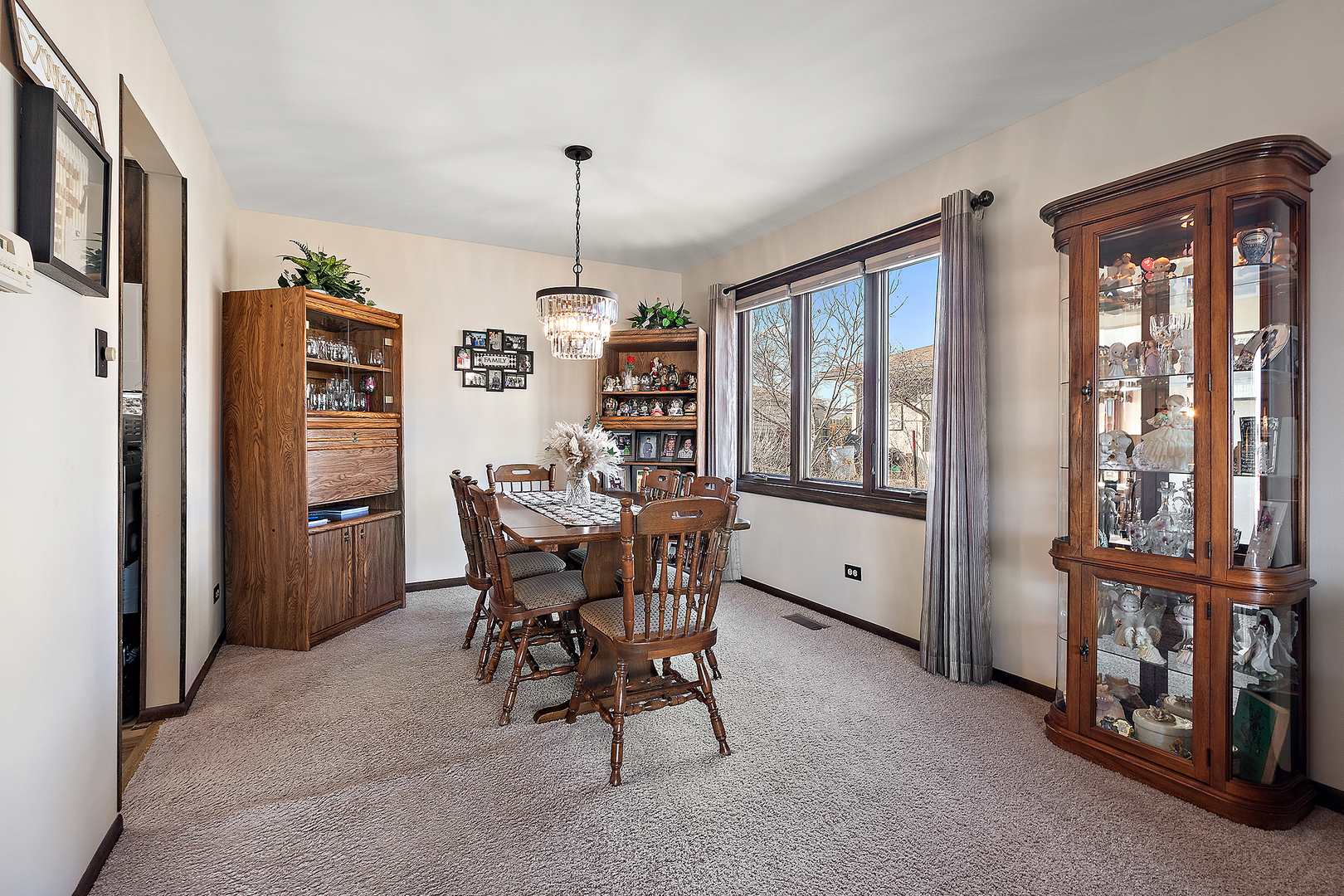 15706 La Paz Court Property Photo 5