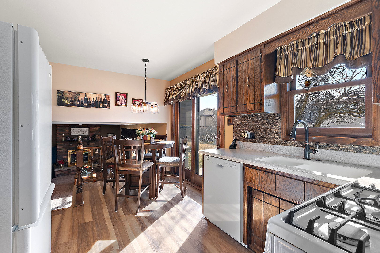 15706 La Paz Court Property Photo 6