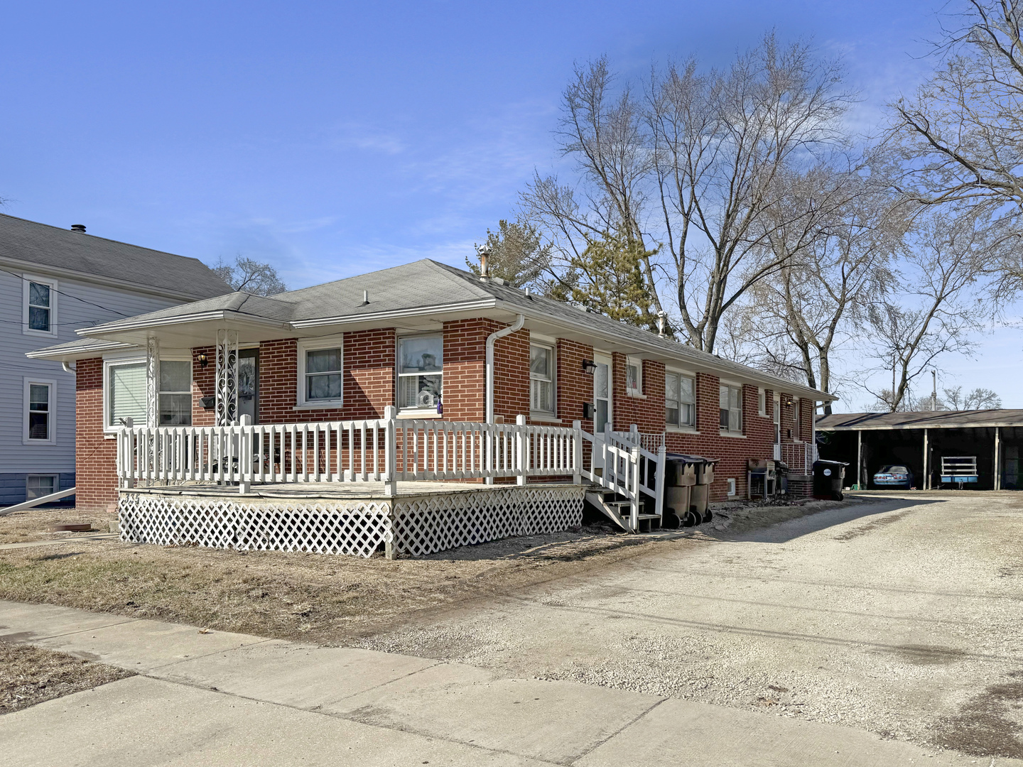 335 E Campbell Avenue Property Photo