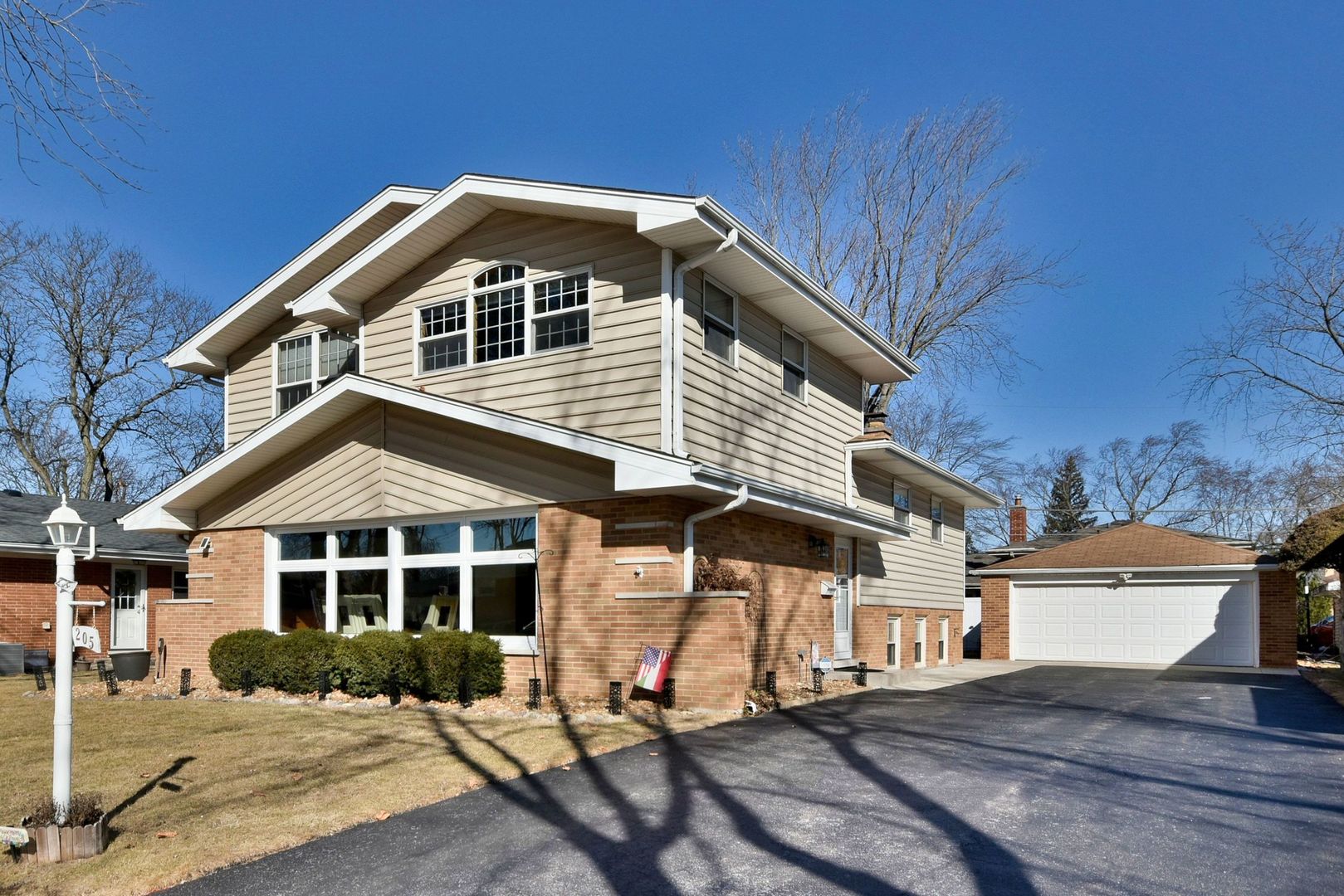 205 Finsbury Lane Property Photo