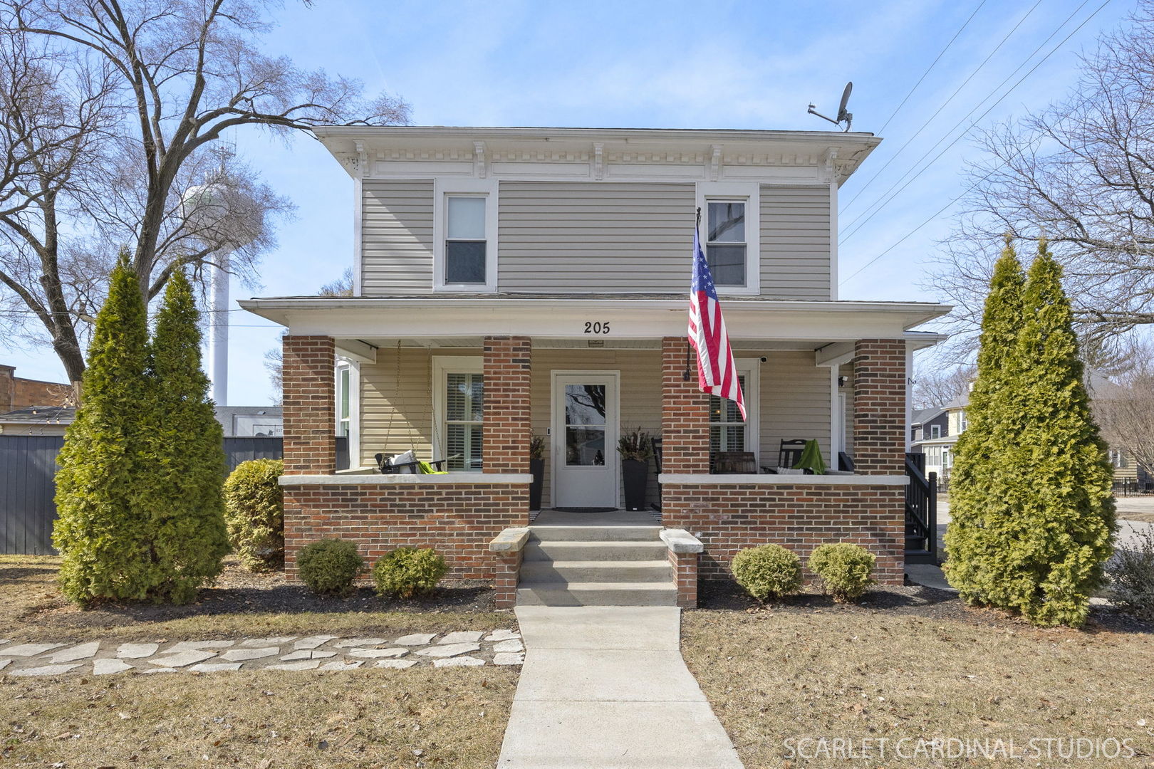205 Main Street Property Photo