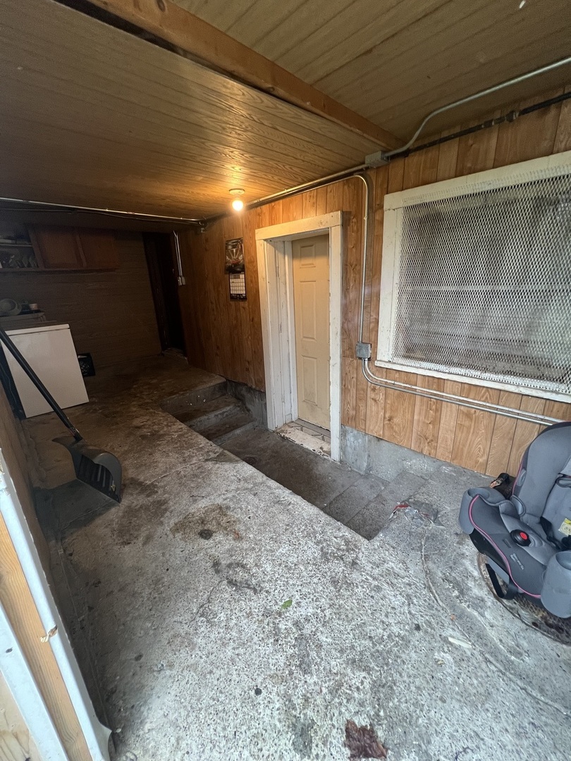 2240 S Kostner Avenue Property Photo 5