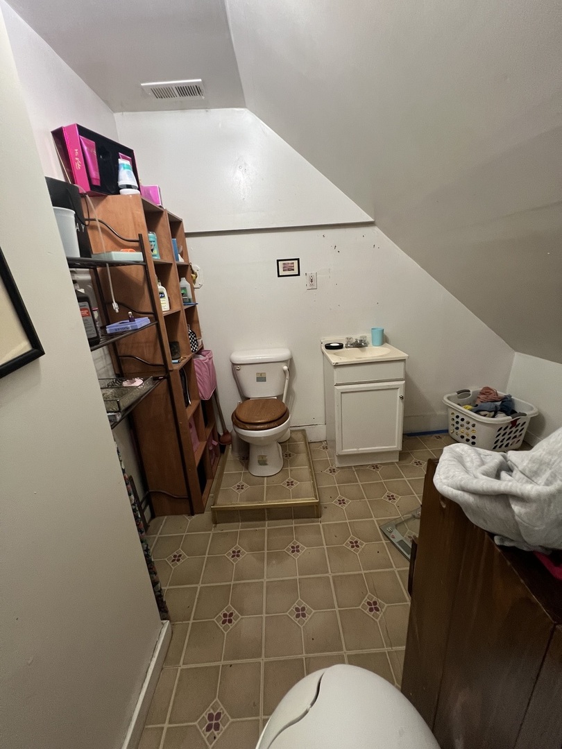 2240 S Kostner Avenue Property Photo 14