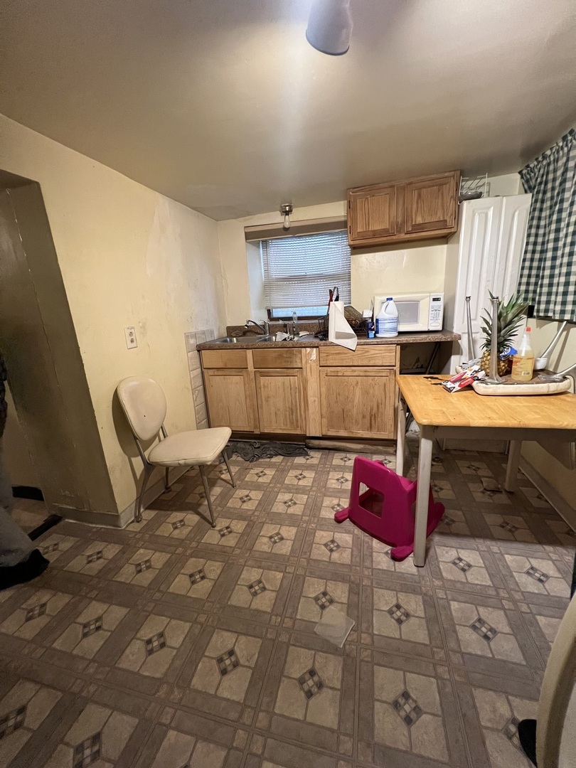 2240 S Kostner Avenue Property Photo 25