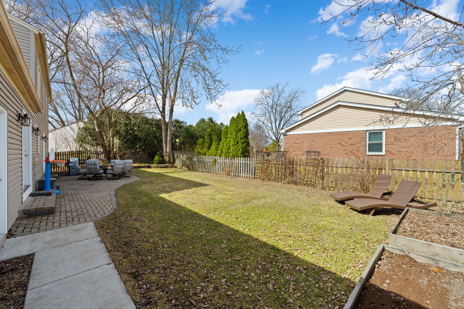 836 Knightsbridge Lane Property Photo 33