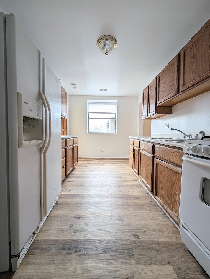 341 S Trumbull Avenue Property Photo 6