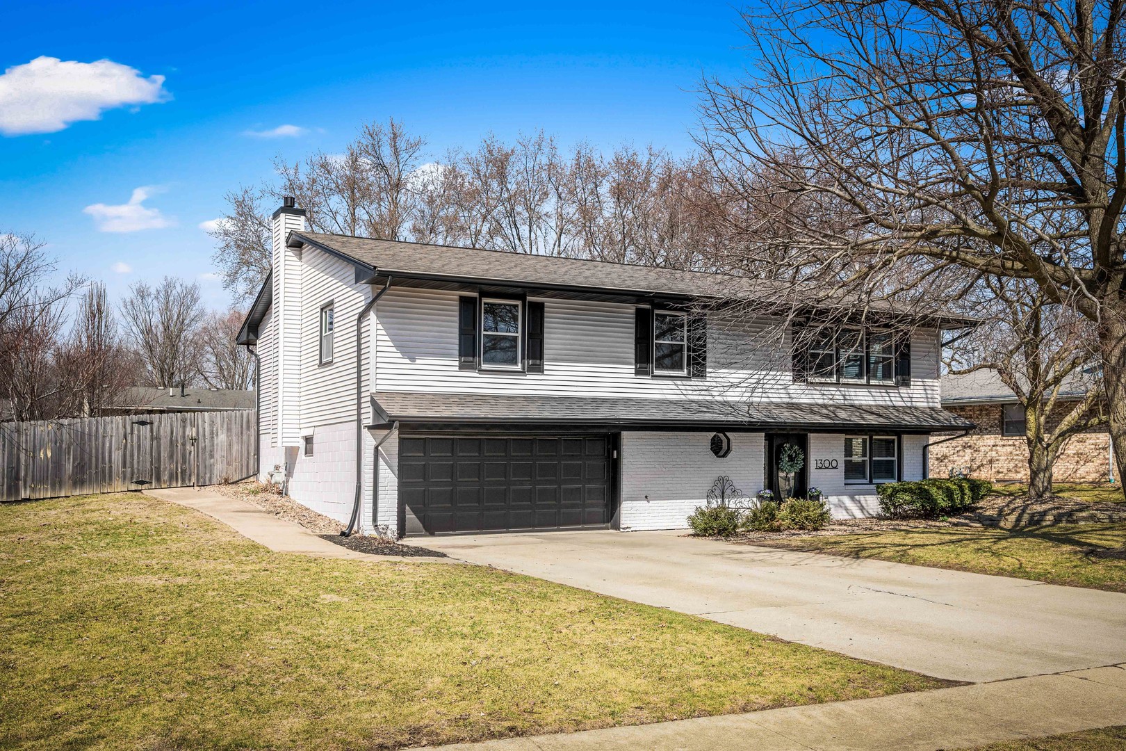 1300 Schroeder Drive Property Photo 4