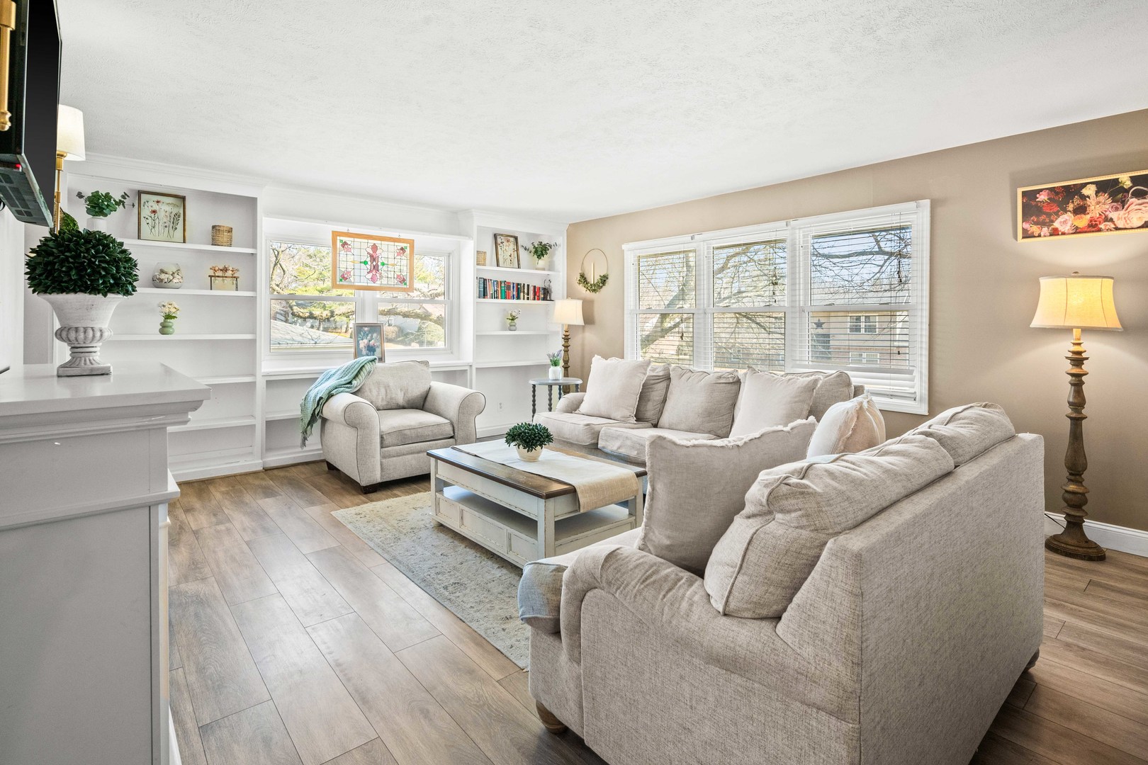 1300 Schroeder Drive Property Photo 18