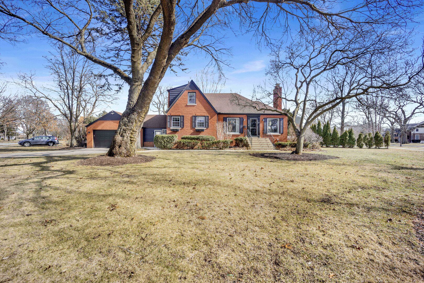 221 Akenside Road Property Photo