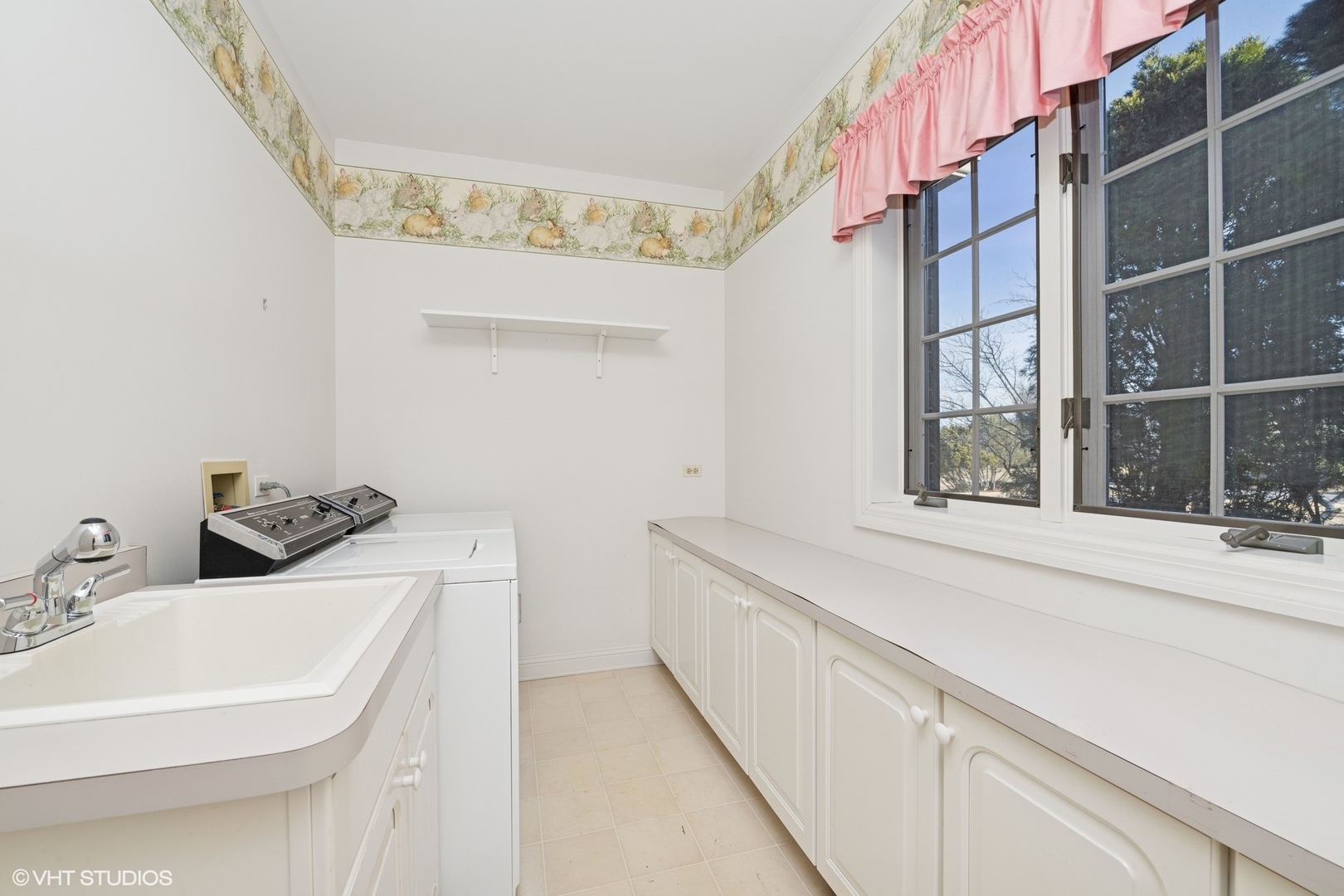 1711 Bull Valley Drive Property Photo 14