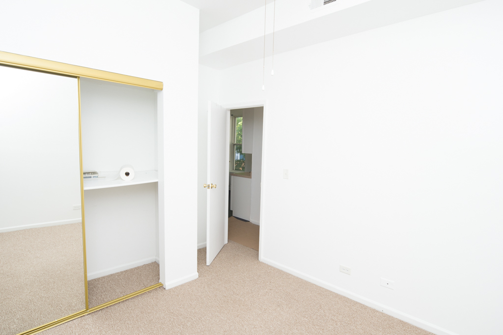 3625 W Wrightwood Avenue Property Photo 16