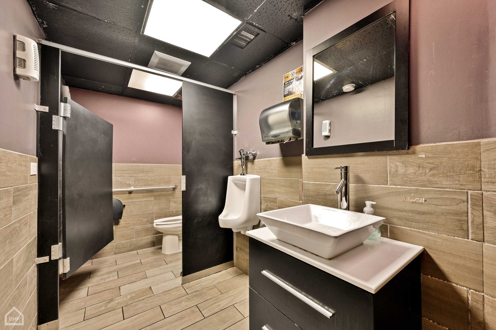 18221 Crawford Avenue Property Photo 10
