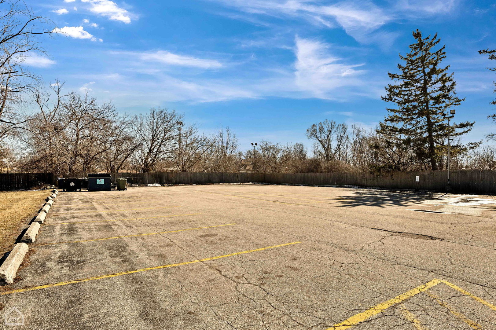 18221 Crawford Avenue Property Photo 15