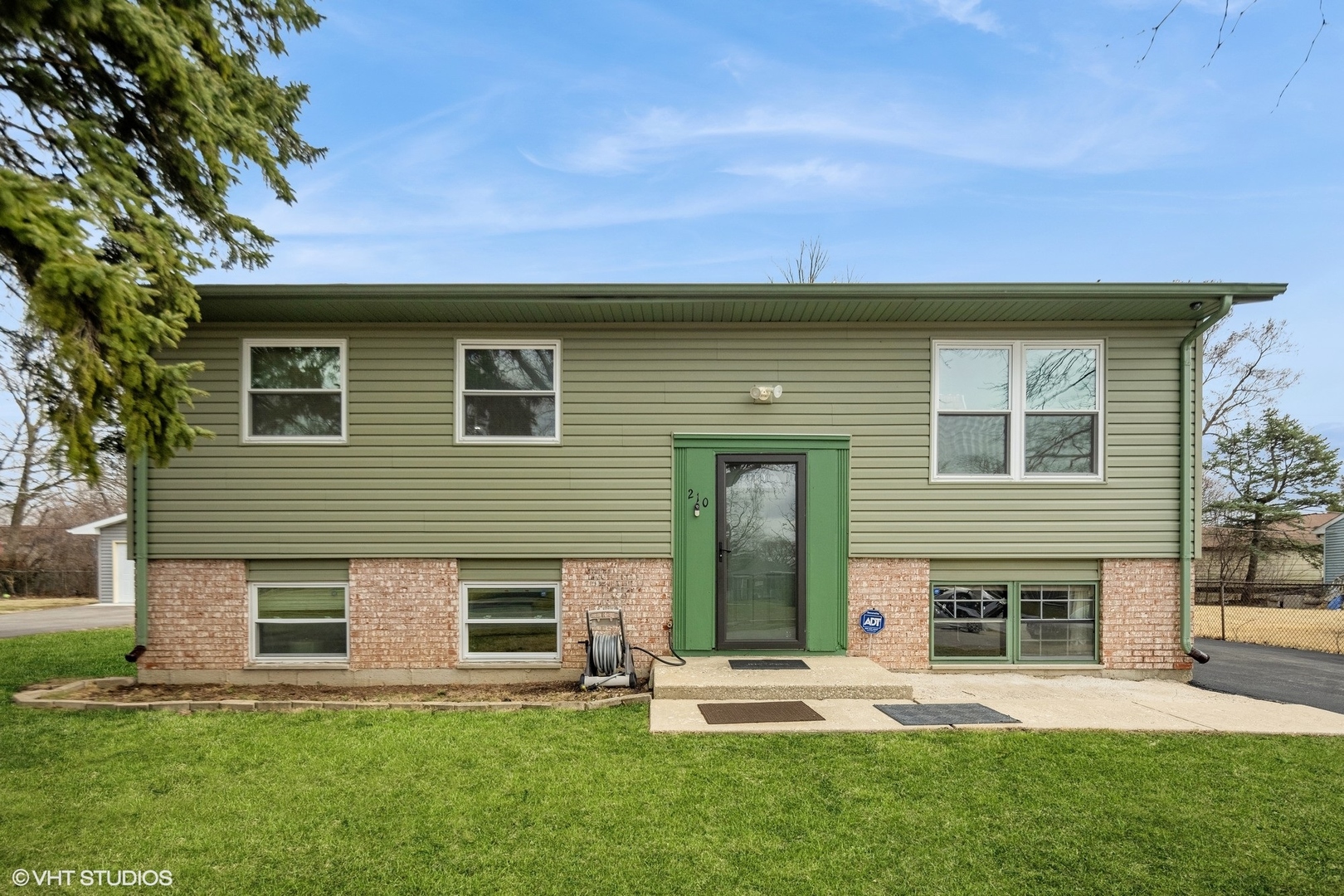 210 Pacific Drive Property Photo