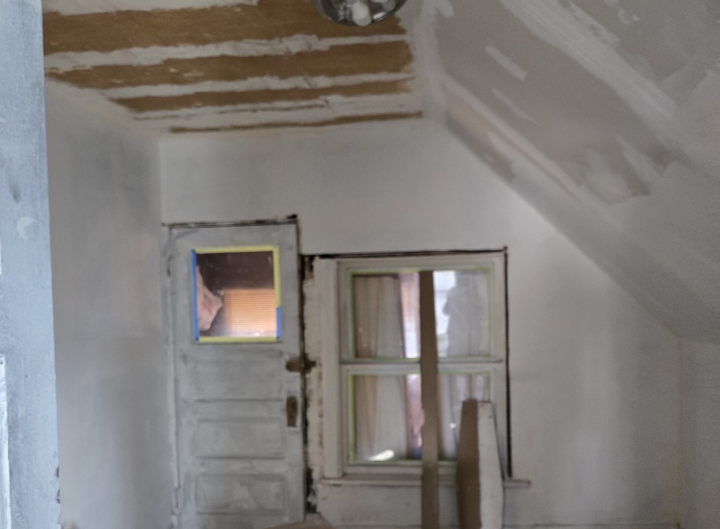 11733 S Stewart Avenue Property Photo 6