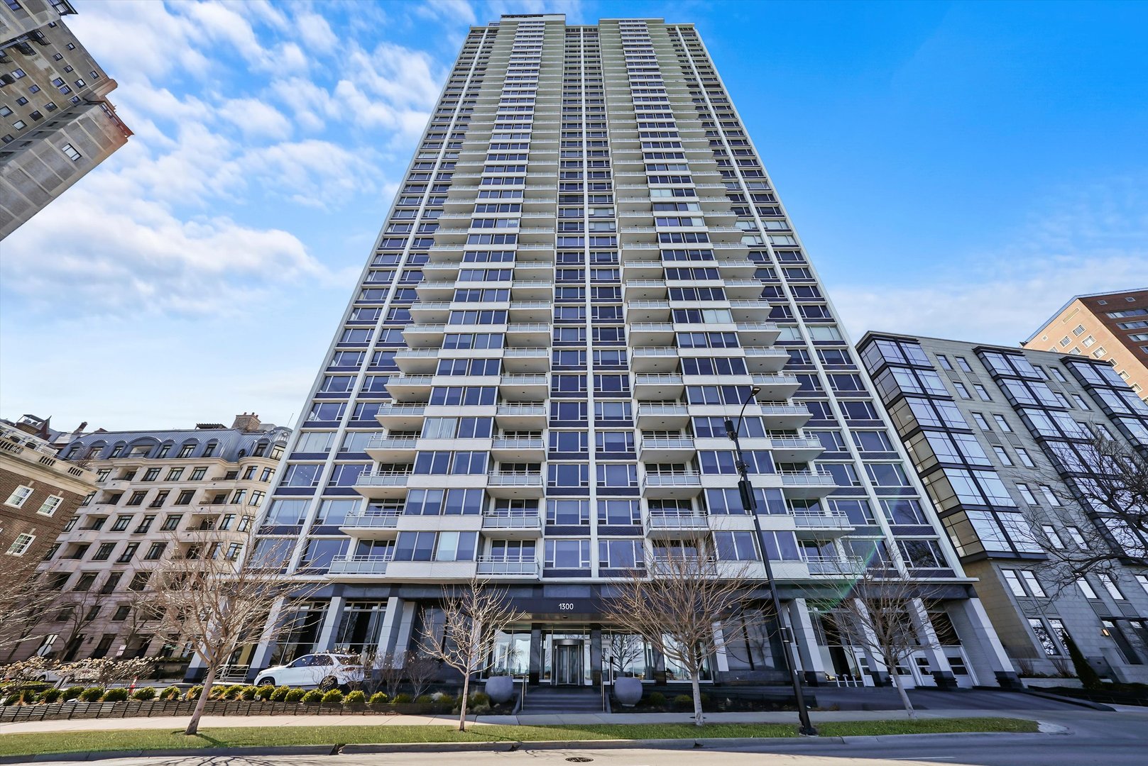 1300 N Lake Shore Drive 10b Property Photo 1