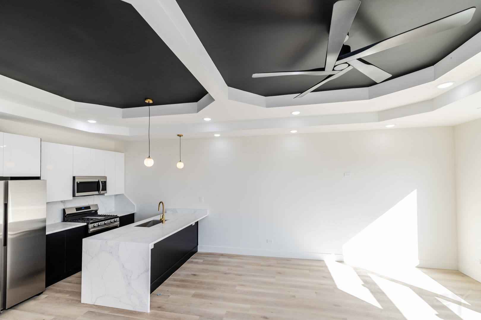 5530 S Michigan Avenue Property Photo 8