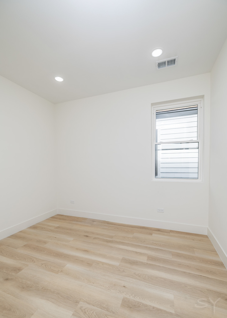 5530 S Michigan Avenue Property Photo 18