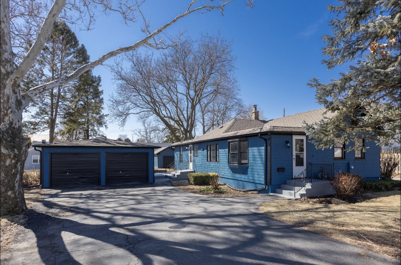 216 Madison Street Property Photo