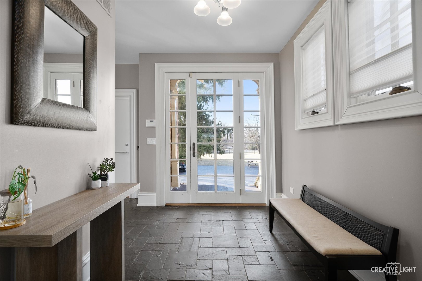 1542 Plainfield Road Property Photo 12