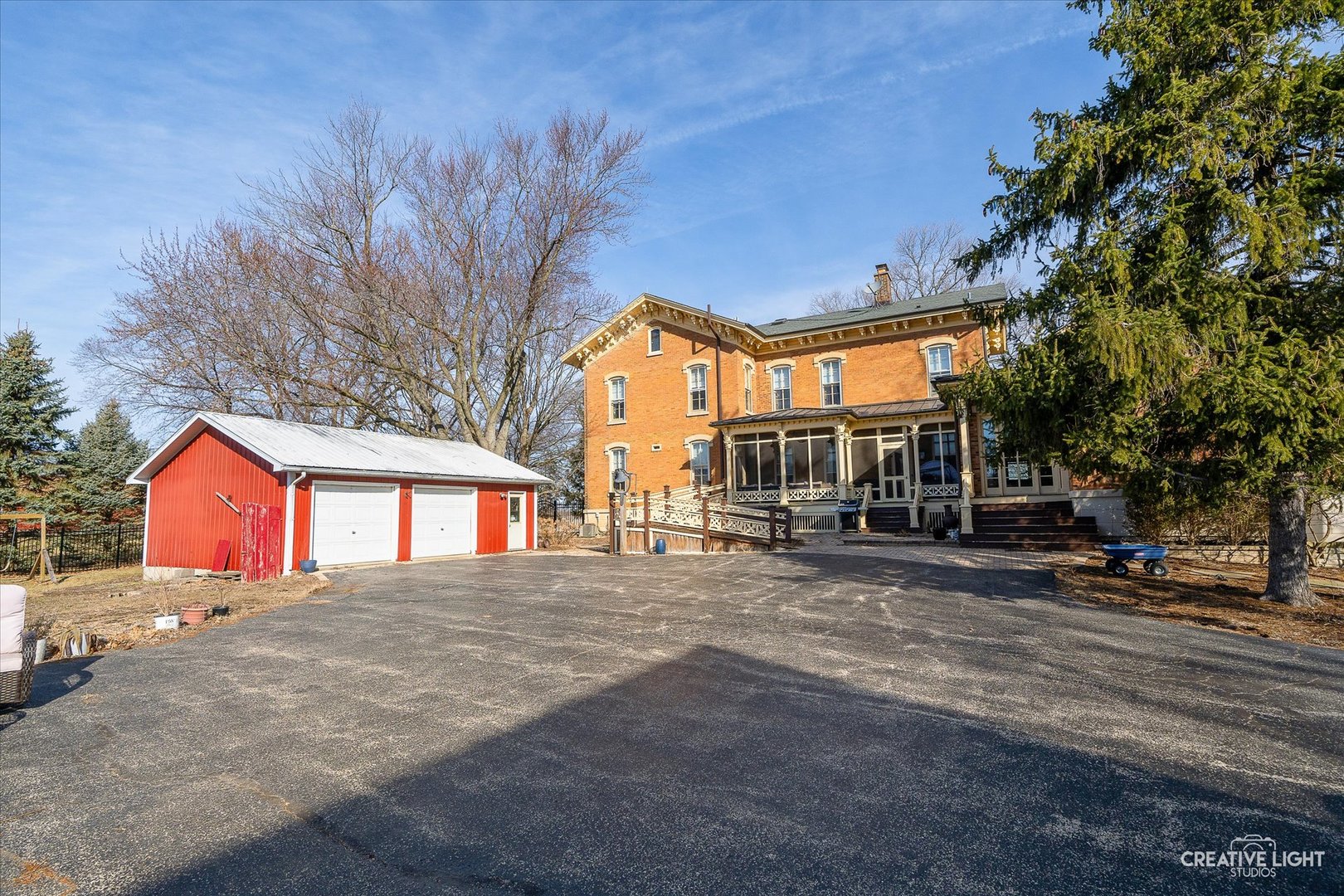 1542 Plainfield Road Property Photo 32