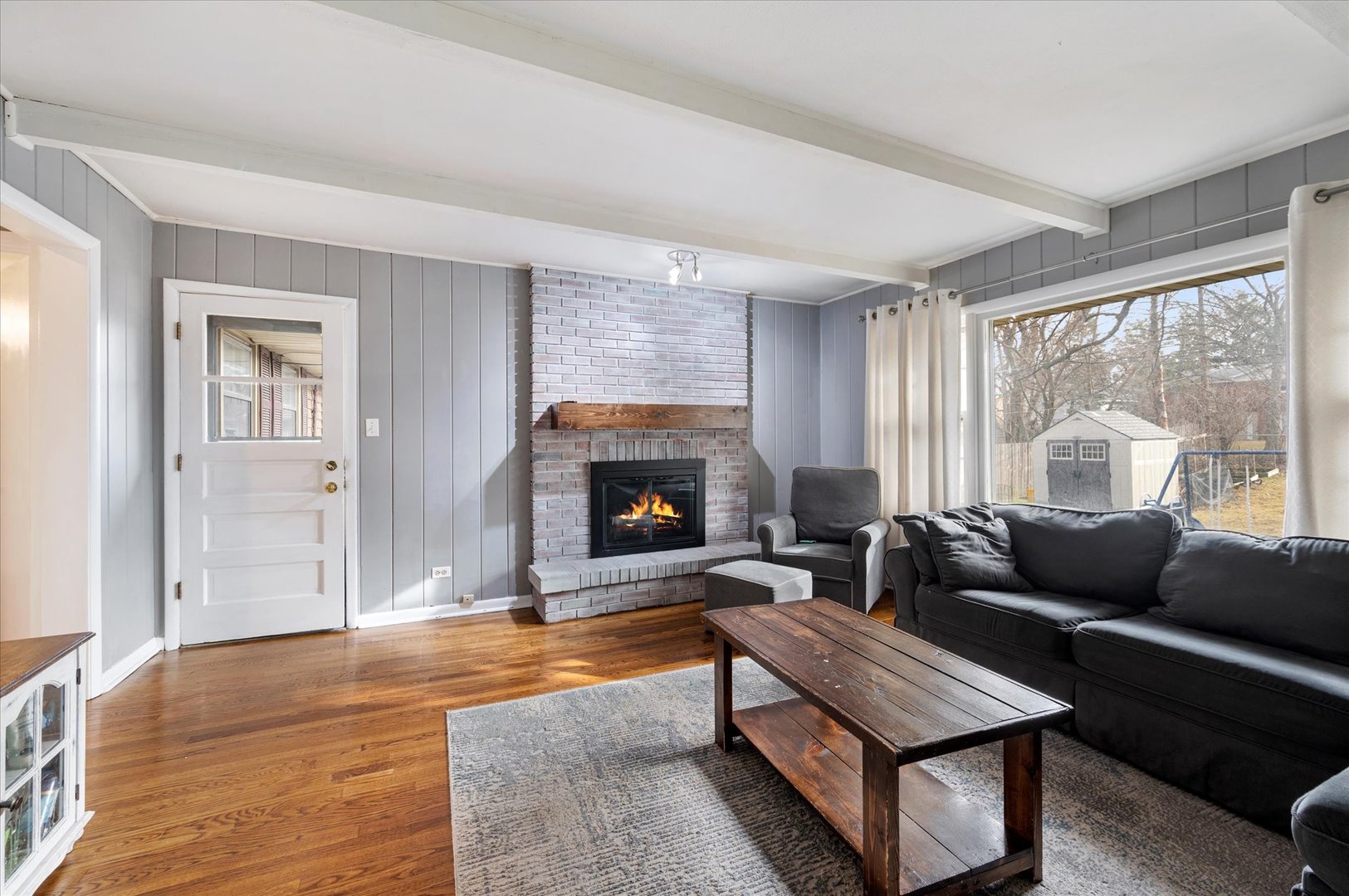 4443 Pershing Avenue Property Photo 9