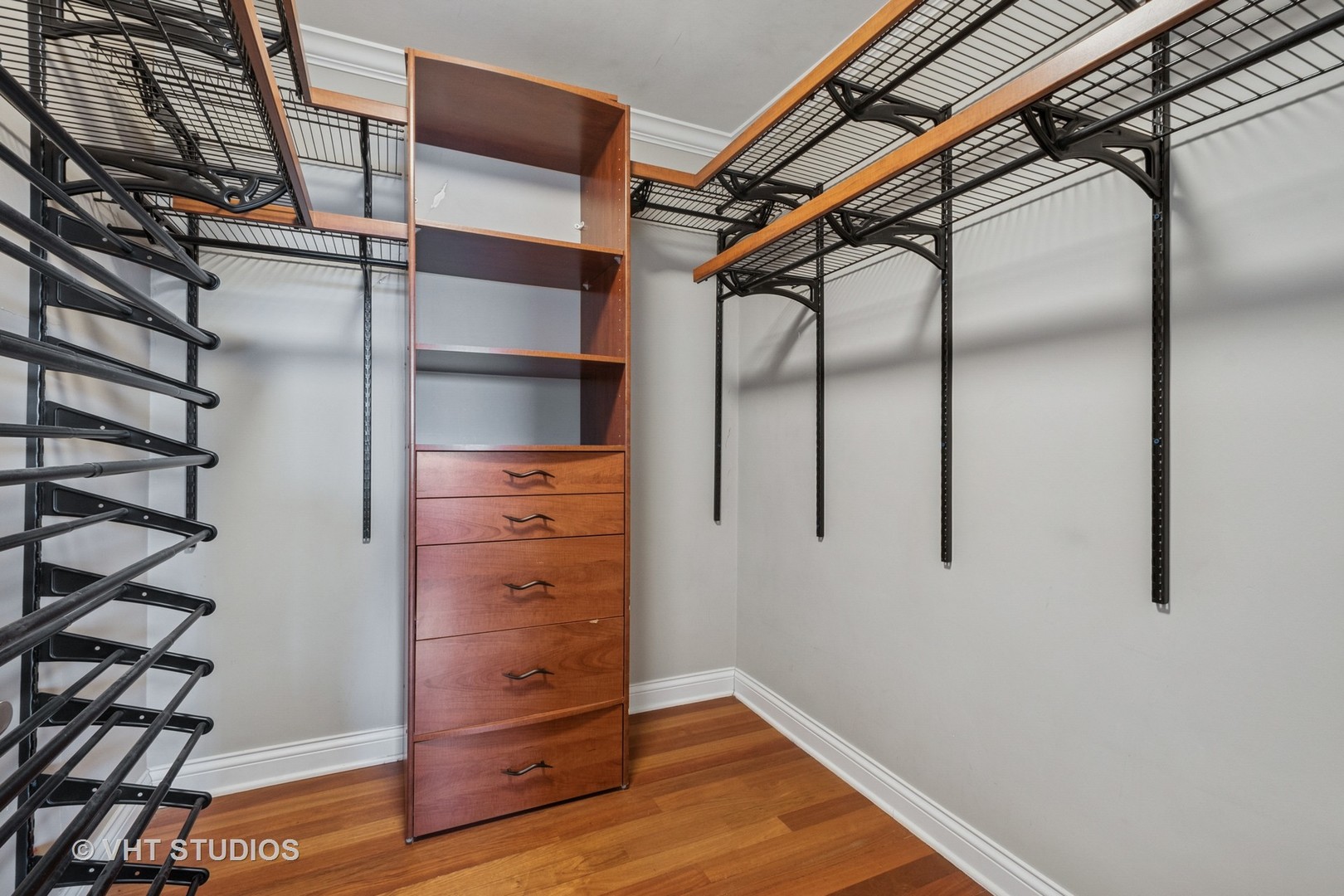 5740 N Sheridan Road 18d Property Photo 13
