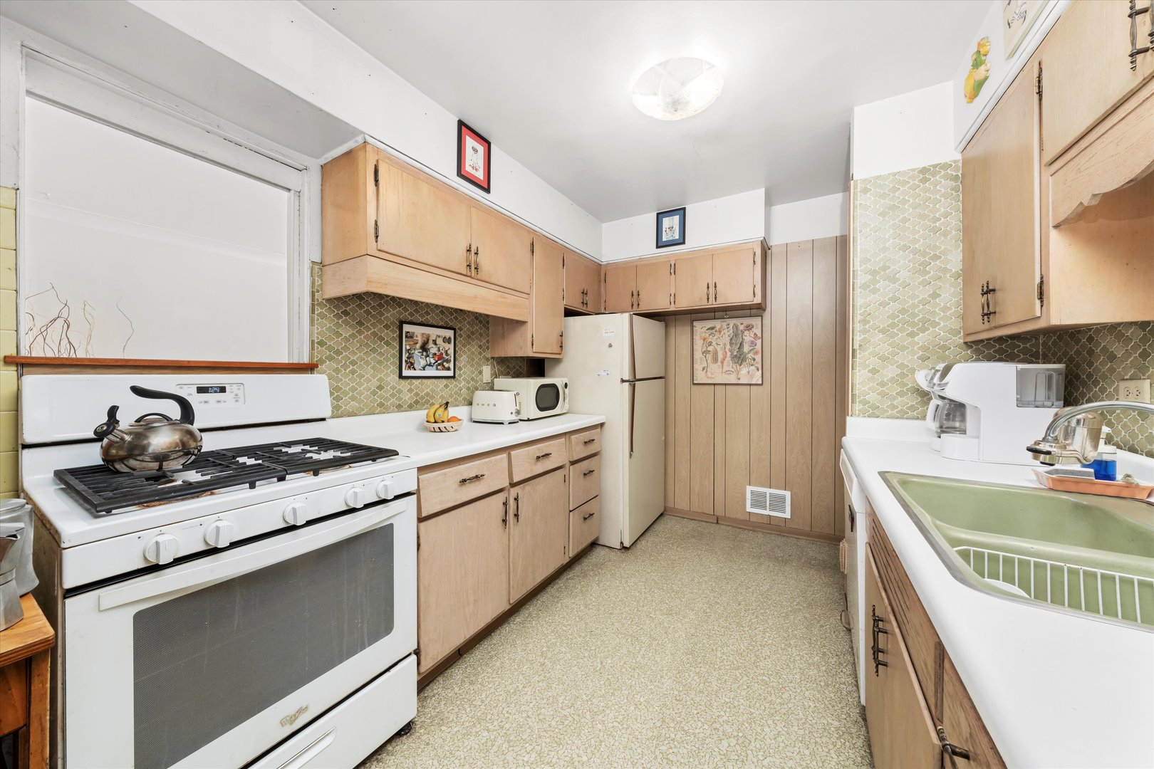 11511 S Oakley Avenue Property Photo 8