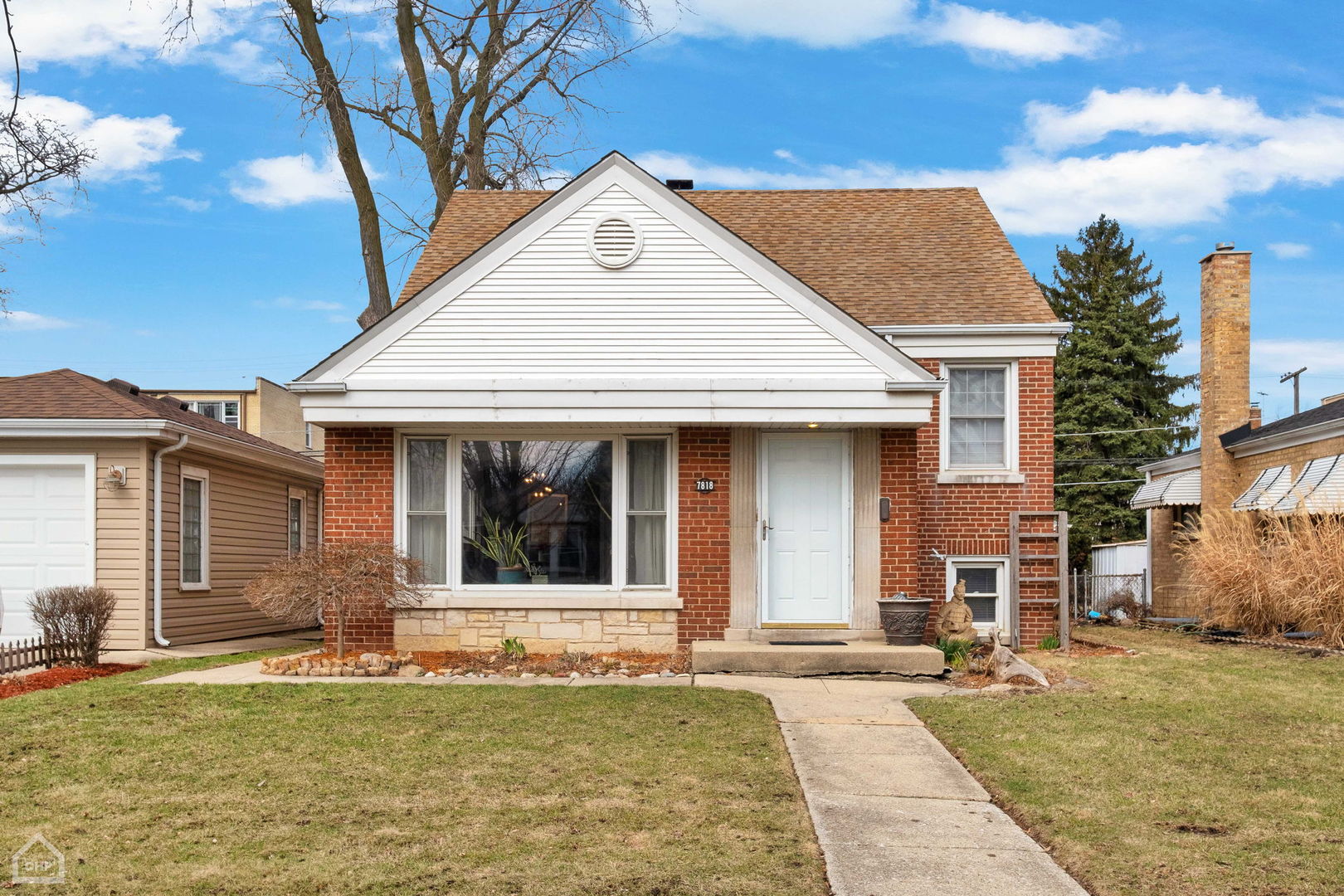 7818 Babb Avenue Property Photo