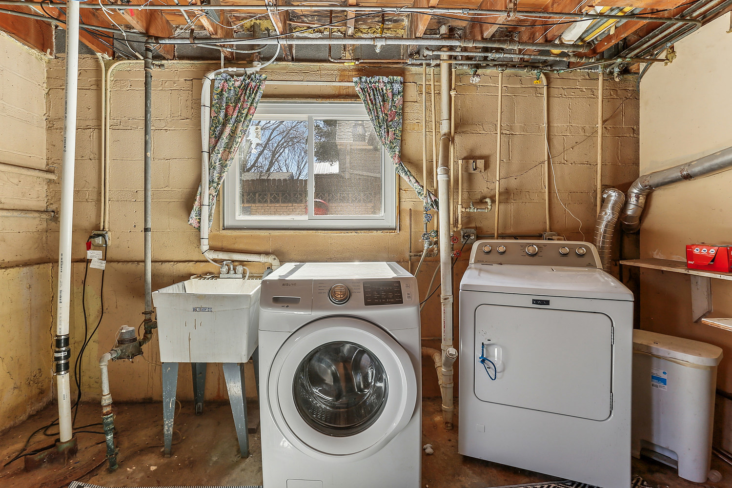501 N Westmore Avenue Property Photo 10