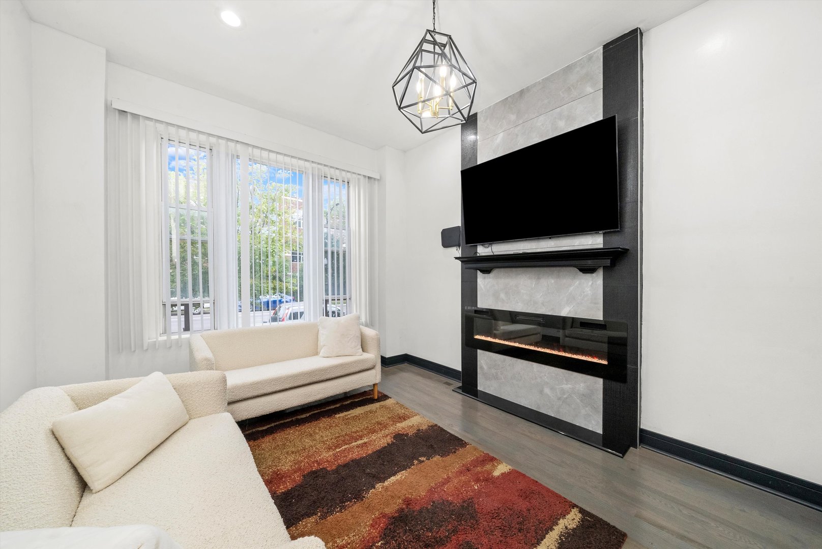 2921 W Jackson Boulevard Property Photo 6