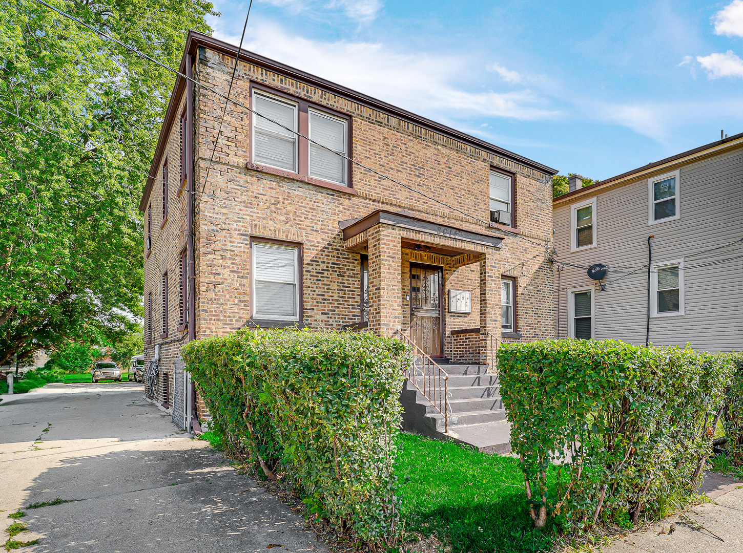 2014 Vermont Street Property Photo 1