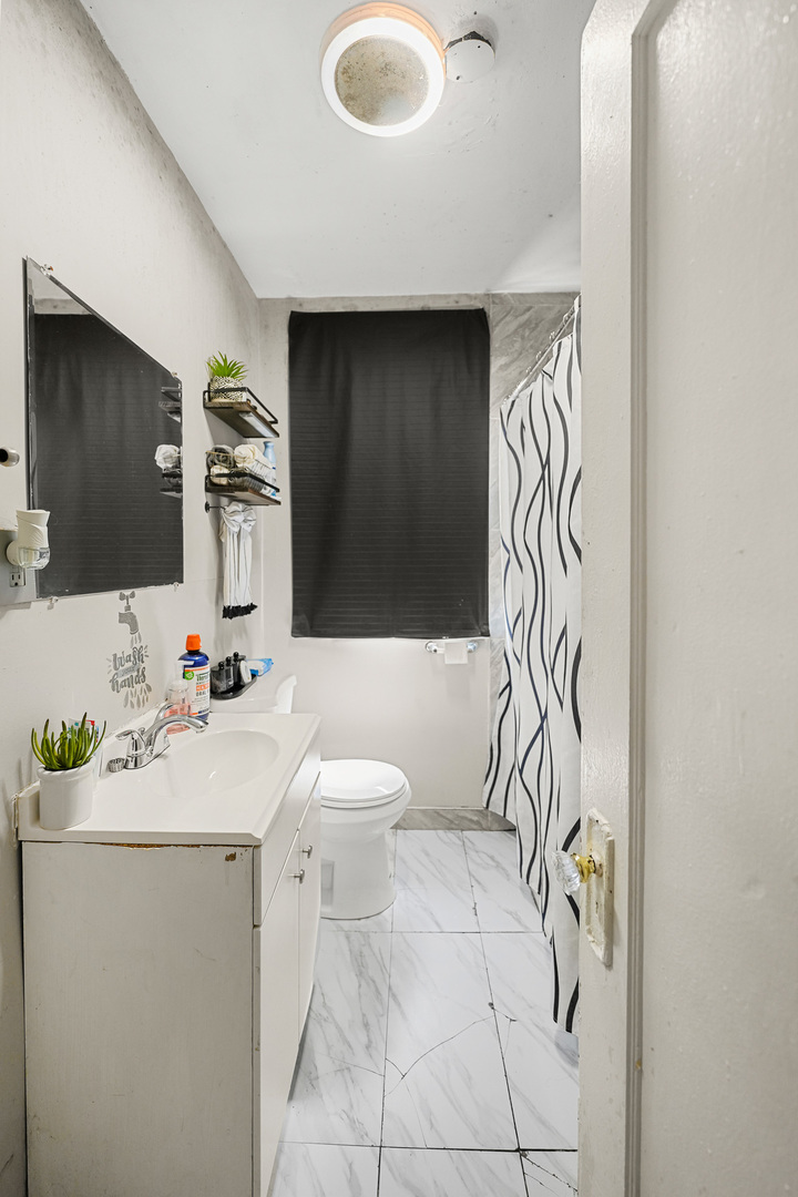 2014 Vermont Street Property Photo 6