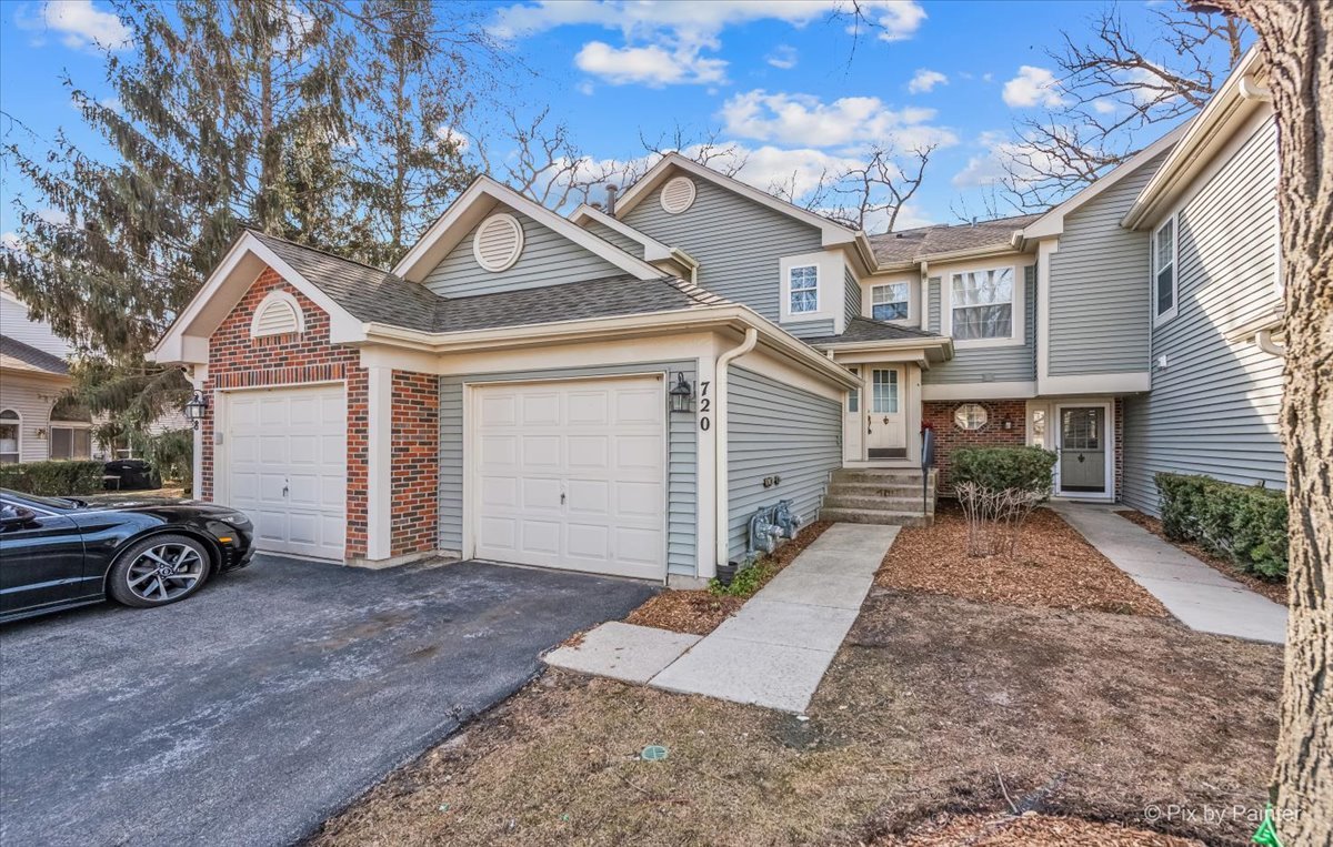 720 Shady Oaks Court 720 Property Photo 1