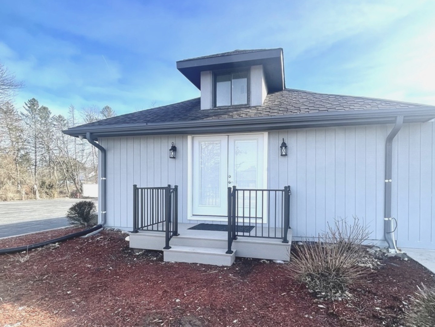 26073 W Grand Avenue Property Photo