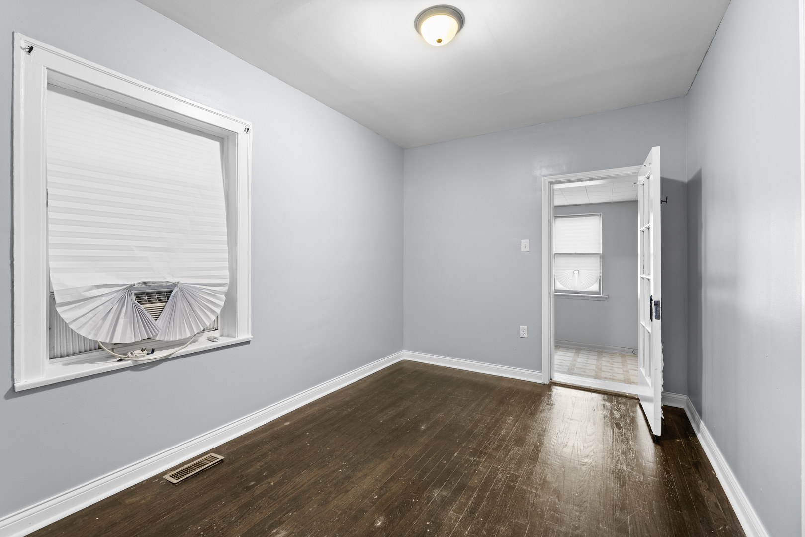 8025 S Evans Avenue Property Photo 11