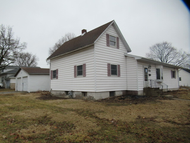503 E Market Street Property Photo