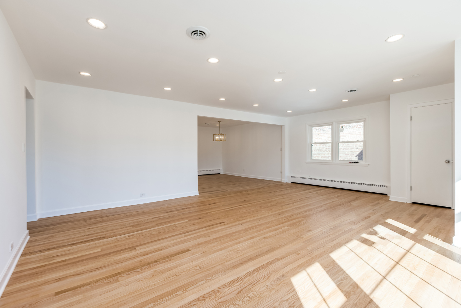 5014 Birchwood Avenue Property Photo 4