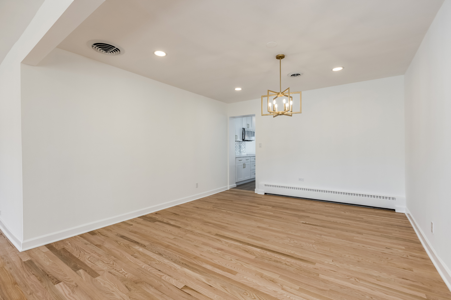 5014 Birchwood Avenue Property Photo 8