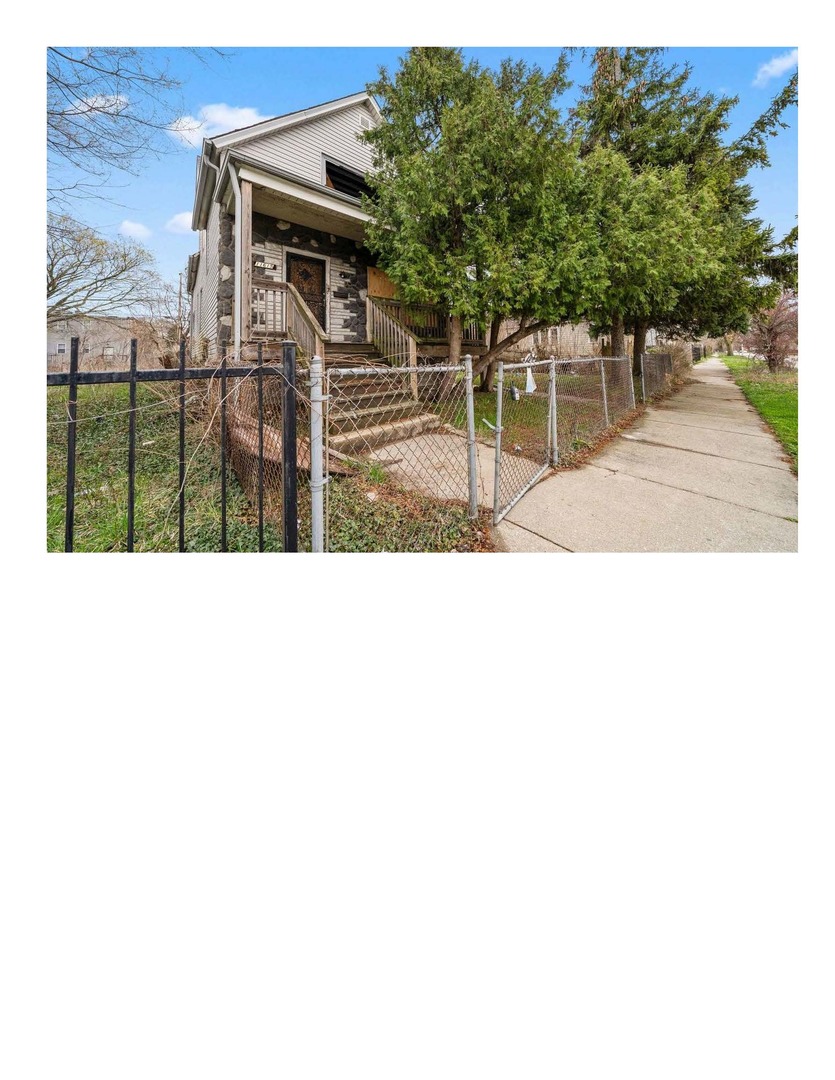 11615 S Lafayette Avenue Property Photo