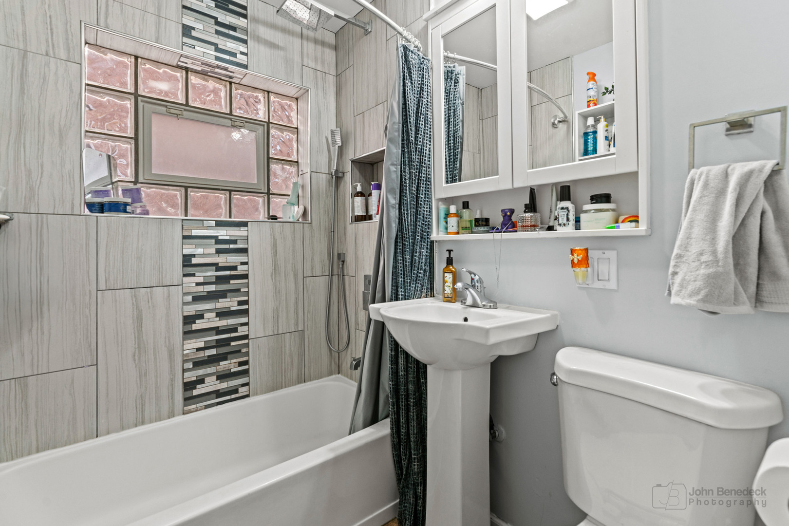6304 W Diversey Avenue Property Photo 10