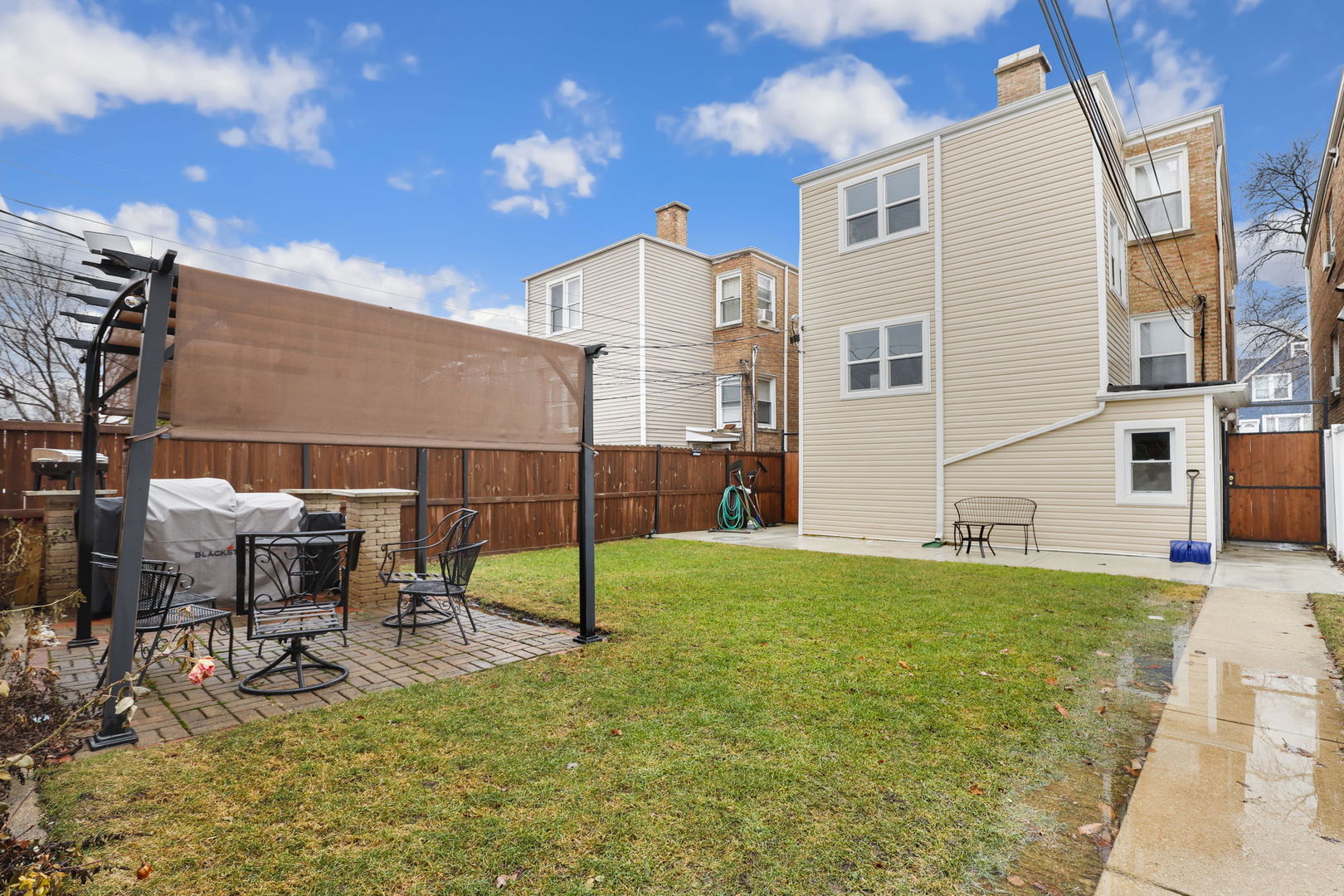 6304 W Diversey Avenue Property Photo 33